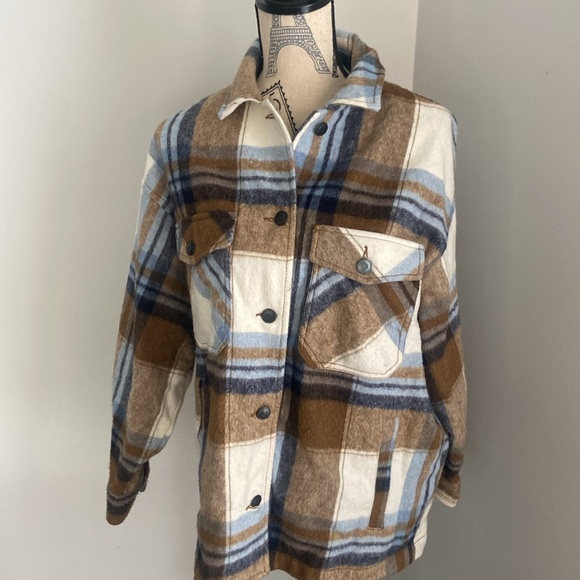 ZARA WOOL BLEND PLAID OVERSHIRT SHACKET
JACKET - Picture 4 of 7